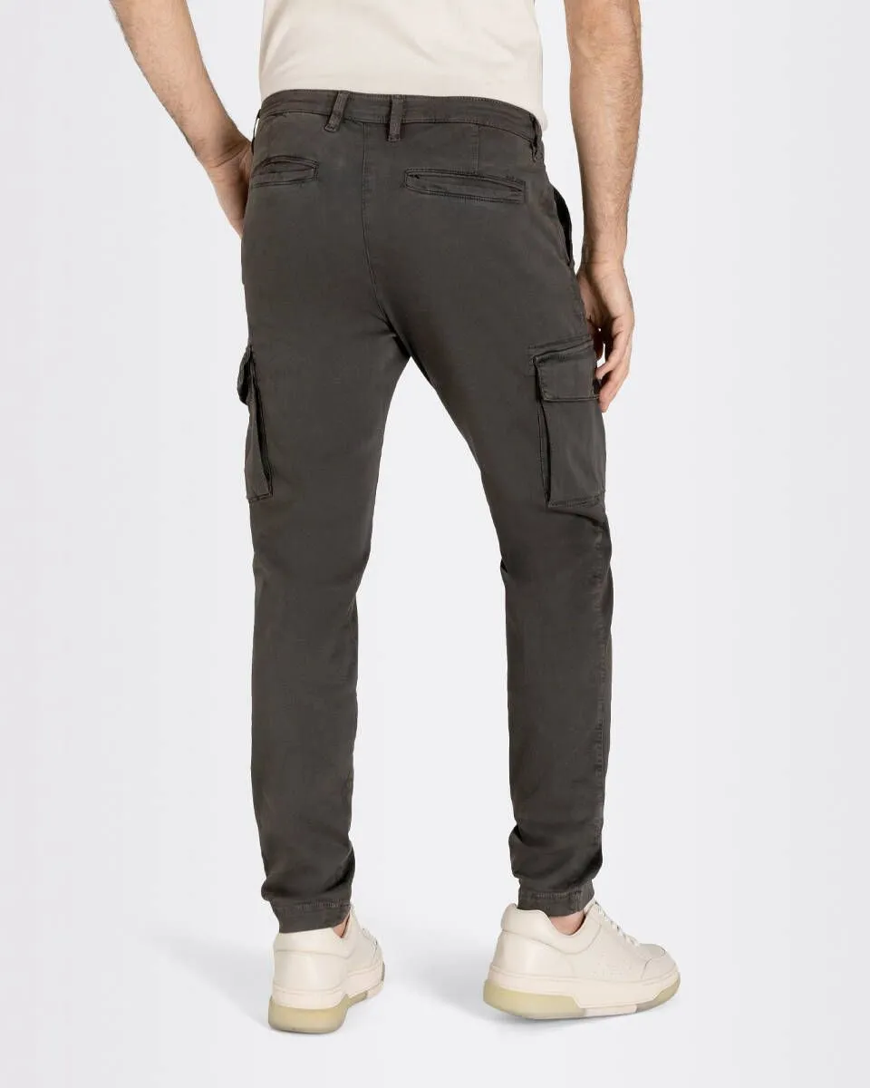 Mac    Chino